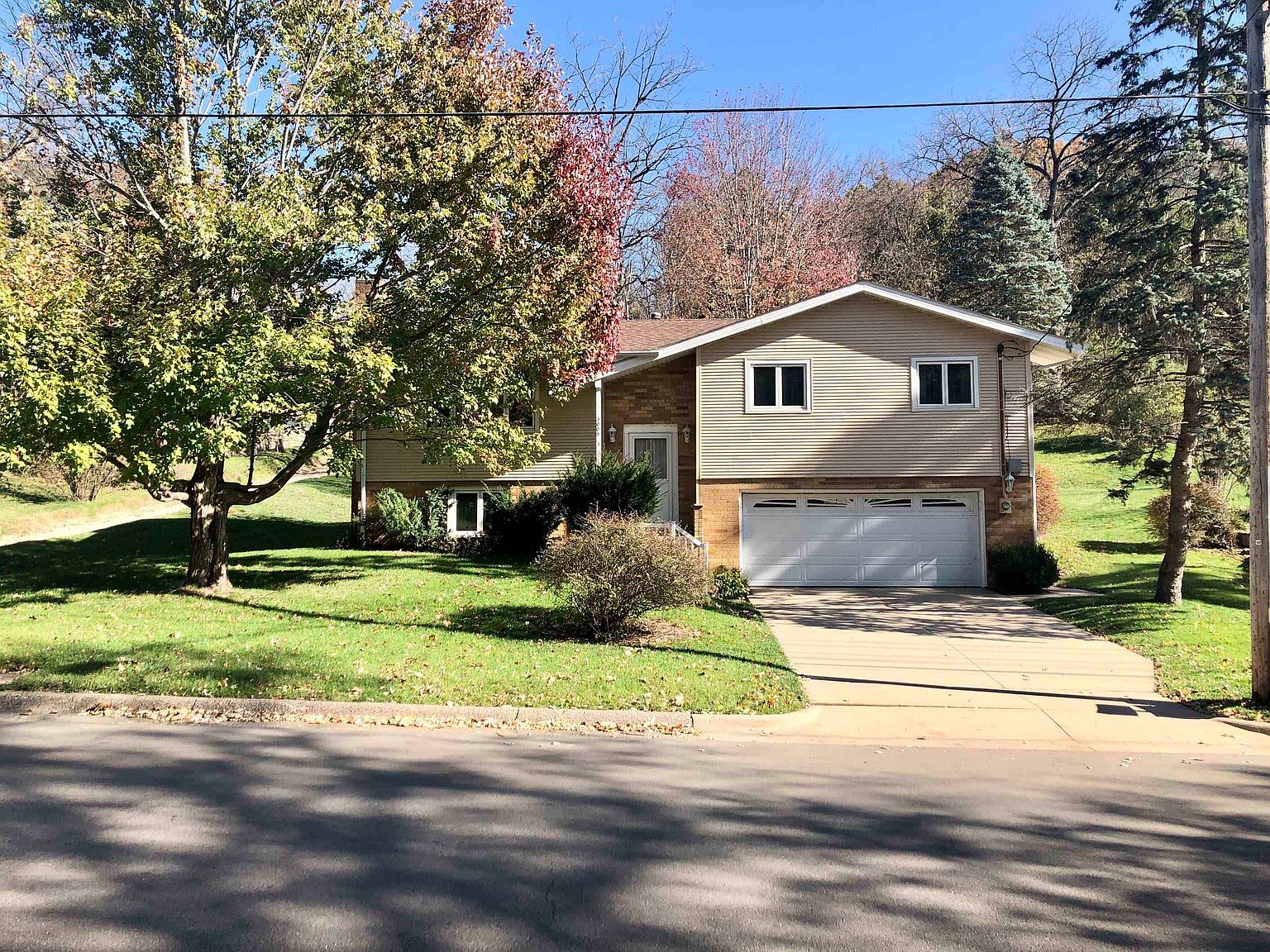 3005 Shiras Ave, Dubuque, IA 52001 MLS 148335 Zillow