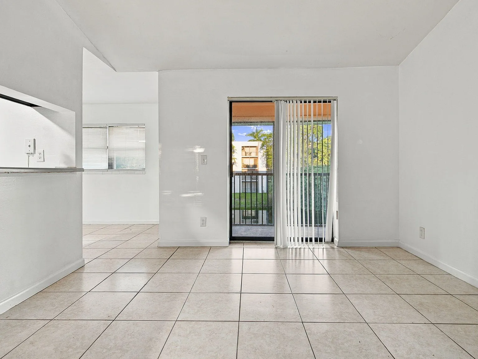 1 bed, 1.0 bath, 630 sqft, $1,645 — Photo 3