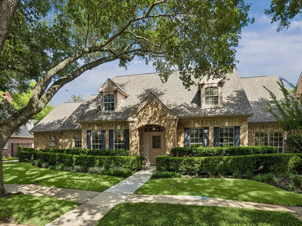 1419 Camelot Pl, Sugar Land, TX 77478