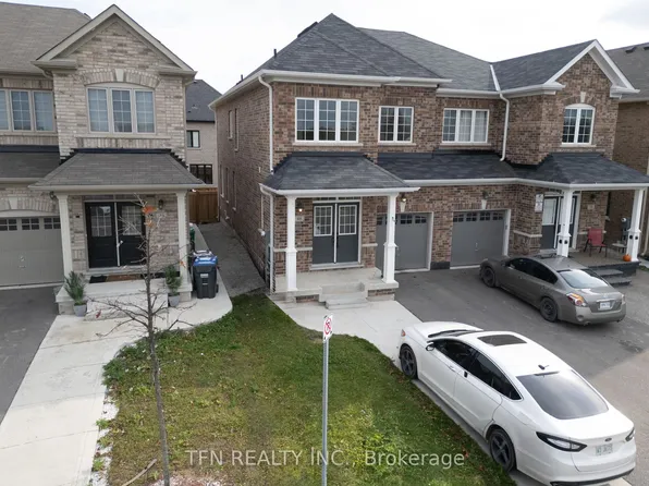 48 Boathouse Rd N, Brampton, ON L7A 5B7
