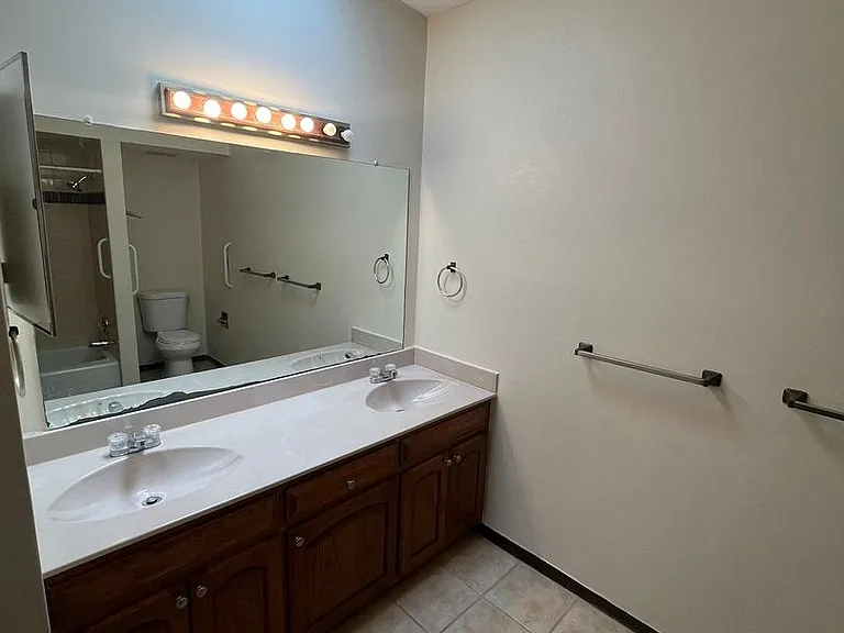 6828 Can Cun Ln — Photo 35