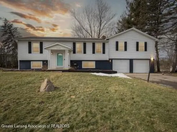 12429 Crabapple Ln, Grand Ledge, MI 48837