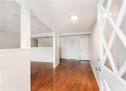 1019 E Walnut Ave — Photo 8
