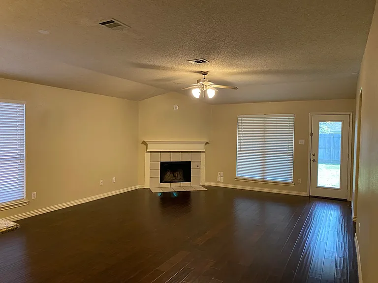 9909 Carter Dr — Photo 14