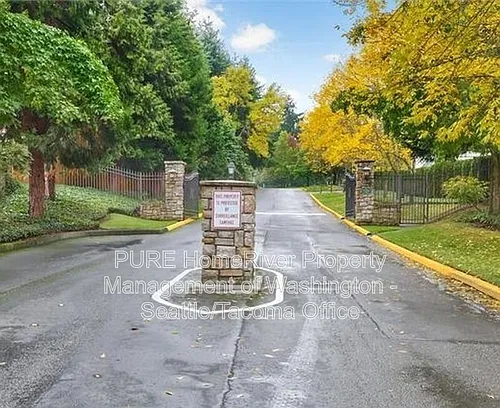 31500 33rd Pl SW Photo 1