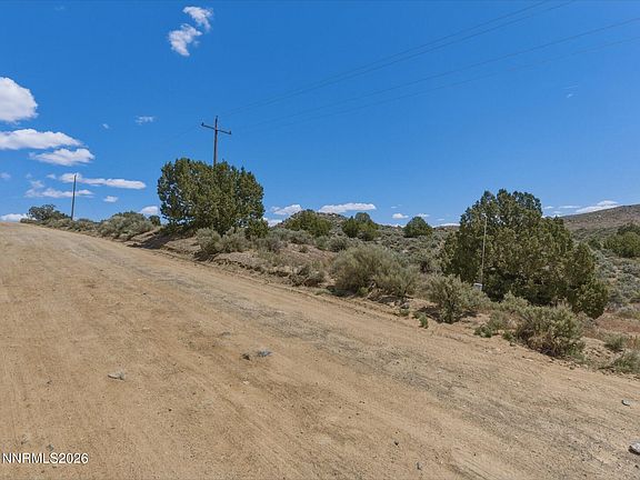 5th image of 1325 Antelope Valley Rd