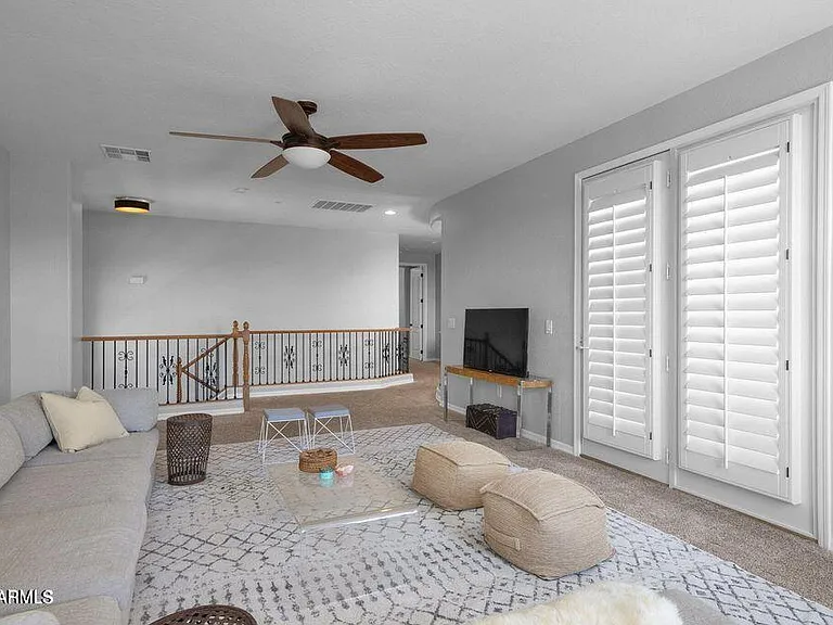 4590 E Waterman St — Photo 23