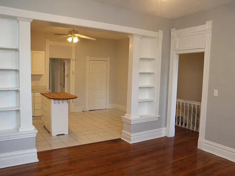 7422 Maple Ave #A — Photo 3
