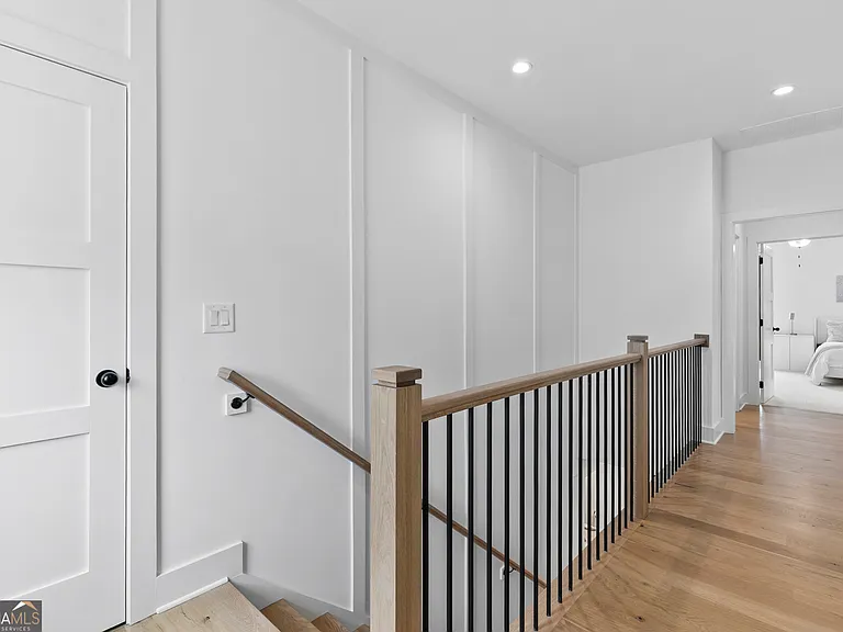 202 Regester Way — Photo 37