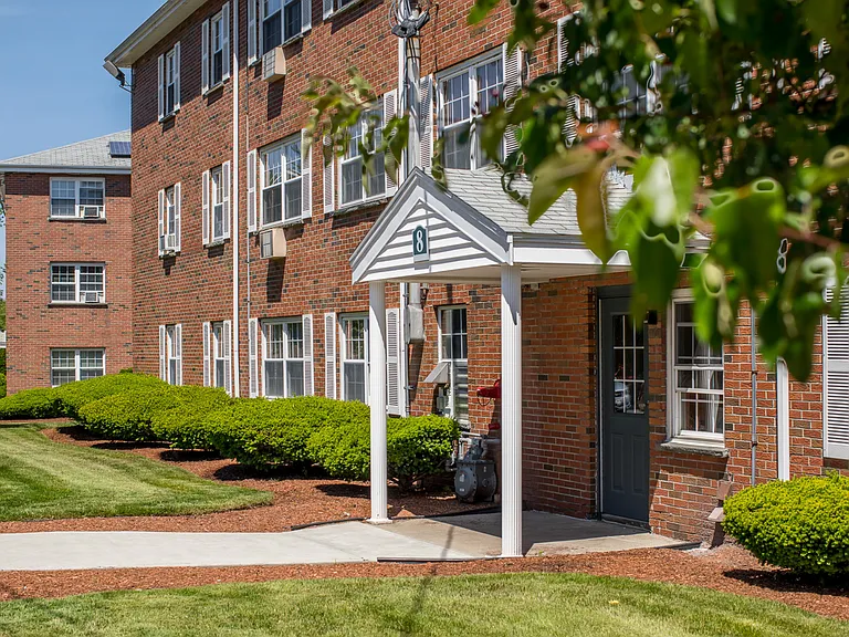 Salem MA apartments