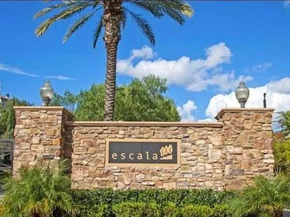 Building Photo - 2860 Villas Way