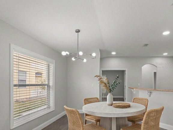 5th image of 8516 CORINTHIAN WAY