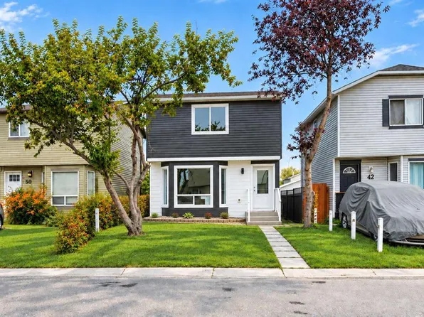 46 S Martindale Mews NE, Calgary, AB T3J 2V5