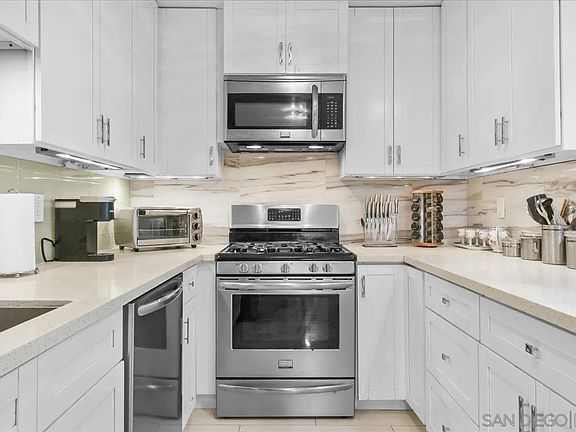 4th image of 13754 Mango Dr Unit 123