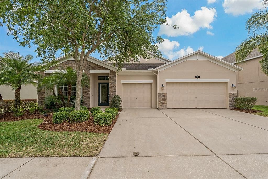 10734 Breaking Rocks Dr, Tampa, FL 33647 | Zillow