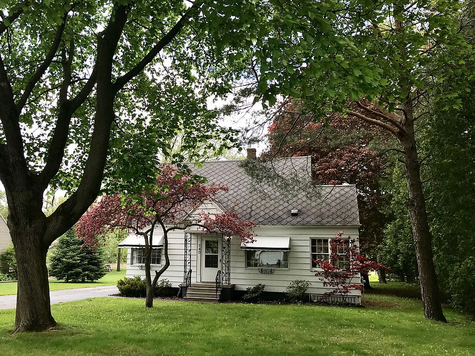 1st image of 740 S Frost Dr