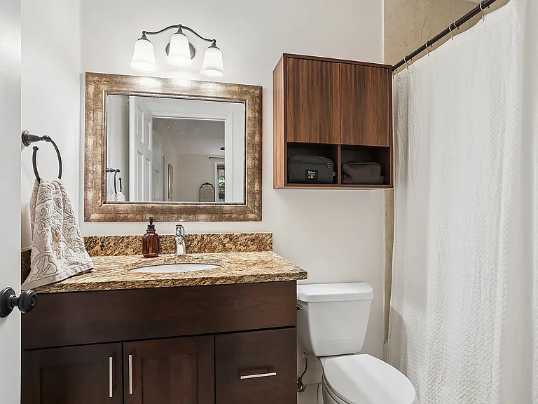 2212 N Sedgwick St #1 — Photo 15