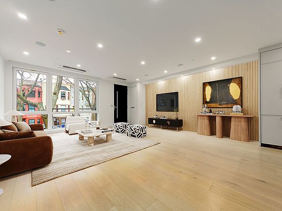 5th image of 134 Weirfield St Floor 2