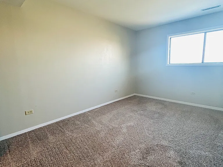 14547 Lamon Ave #3S — Photo 8