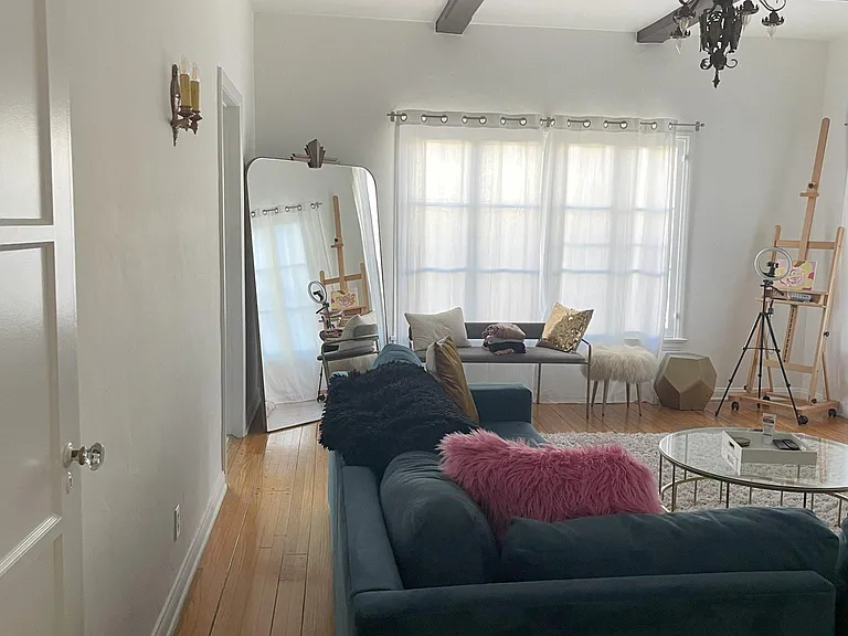 420 S Detroit St #3 — Photo 11