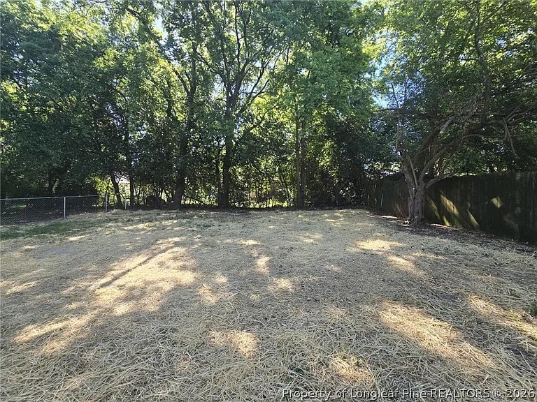 2123 Burnett Ave — Photo 25
