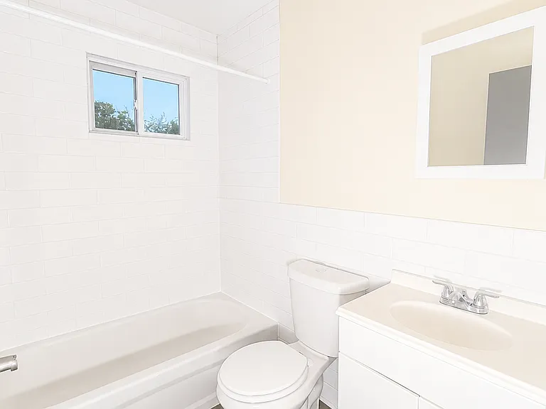 99 Alexander St #A — Photo 6