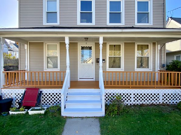 4 Hillside Ave FLOOR 1