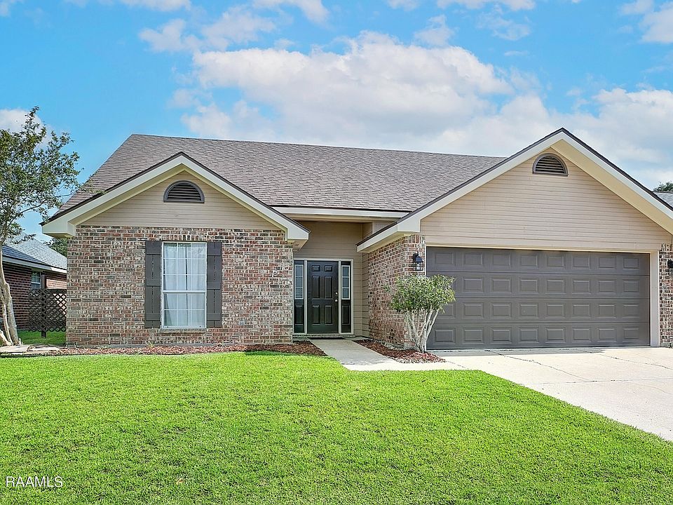 1st image of 211 Cricklade Ct