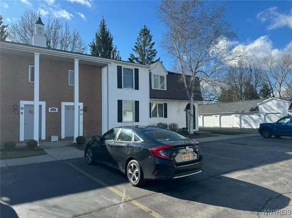 4745 Chestnut Ridge Rd APT 10, Amherst, NY 14228