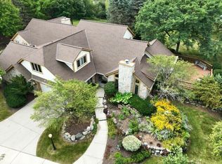 N19W22081 Fox View Ct UNIT 2B, Waukesha, WI 53186
