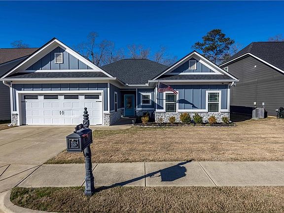 3rd image of 23 Ivy Ln