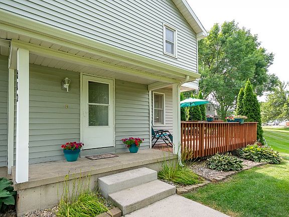 3rd image of 812 NW Greenwood St #54