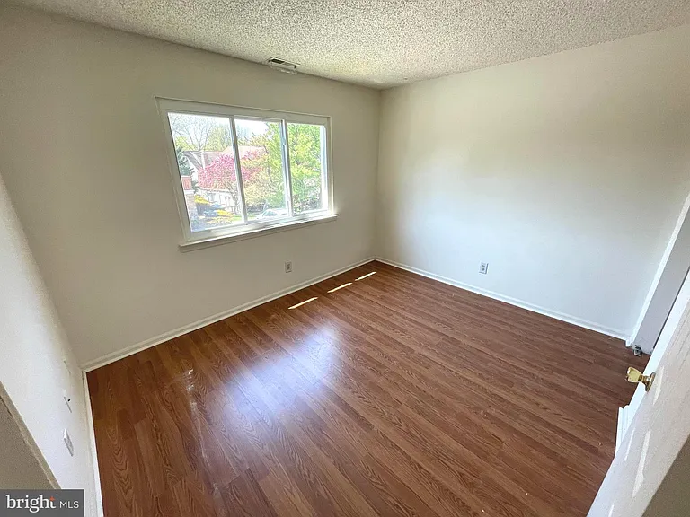 245 Carriage Ct #245 — Photo 23