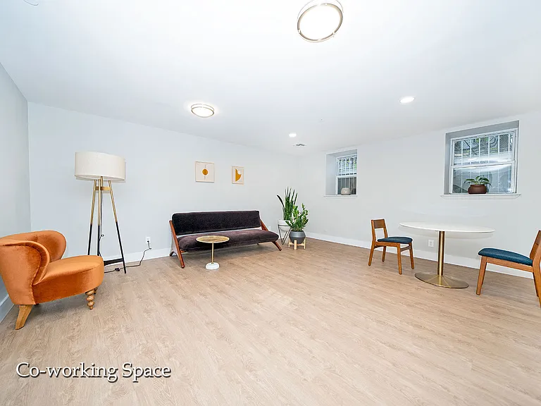 476 Pulaski St #2A — Photo 15