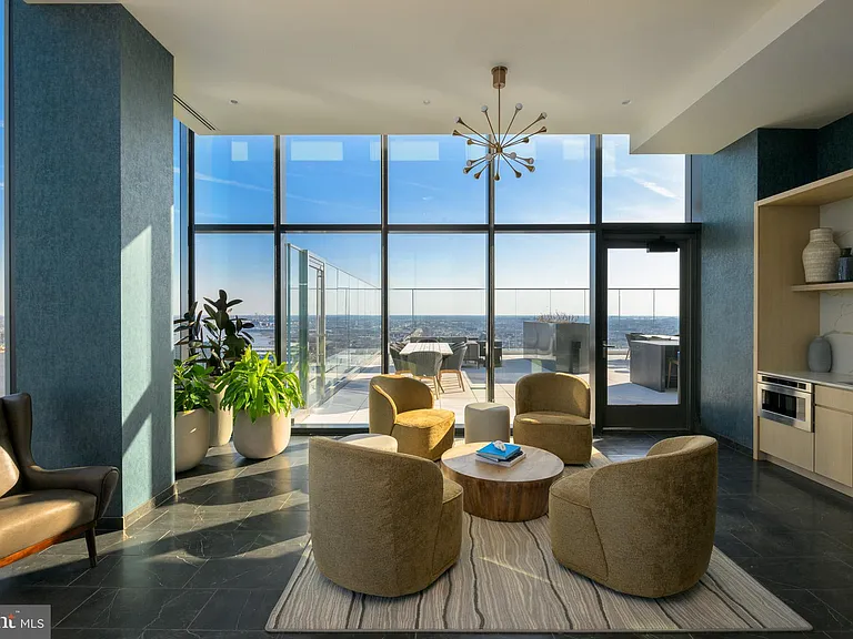 1-5 Dock St #Penthouse 2904 — Photo 22
