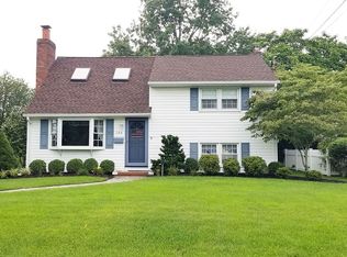 108 Namkee Rd, Blue Point, NY 11715