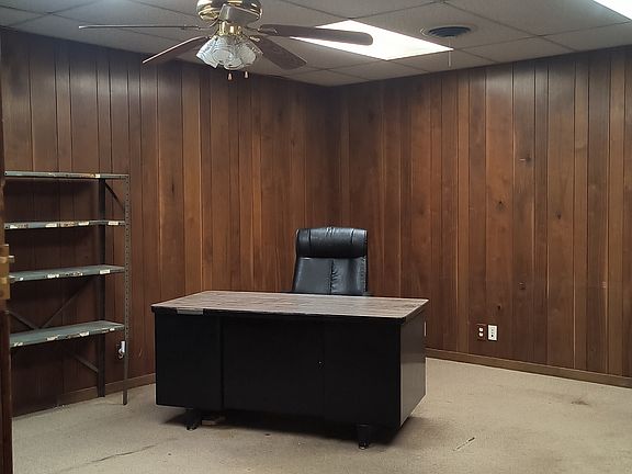 3rd image of 210 S Walnut St #2