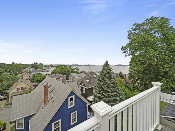 13-15 Ocean Ter, Salem, MA 01970