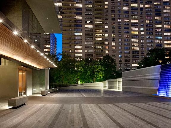 5th image of 200 W 67th St APT 9H