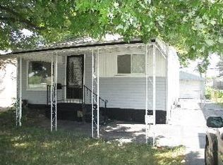 24648 Schroeder Ave, Eastpointe, MI 48021