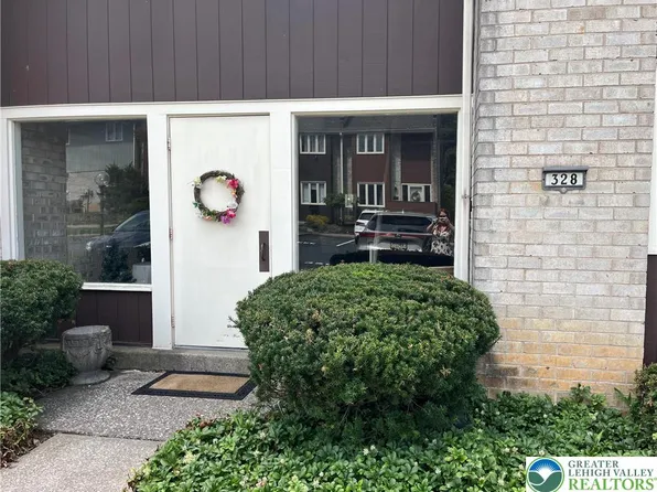 328 Carver Dr APT A, Bethlehem, PA 18017