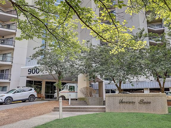 2nd image of 900 19th Ave S APT 702