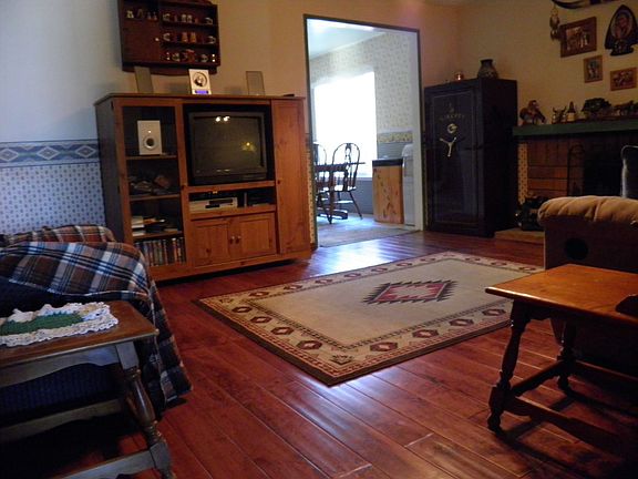 Family room right off kitchen