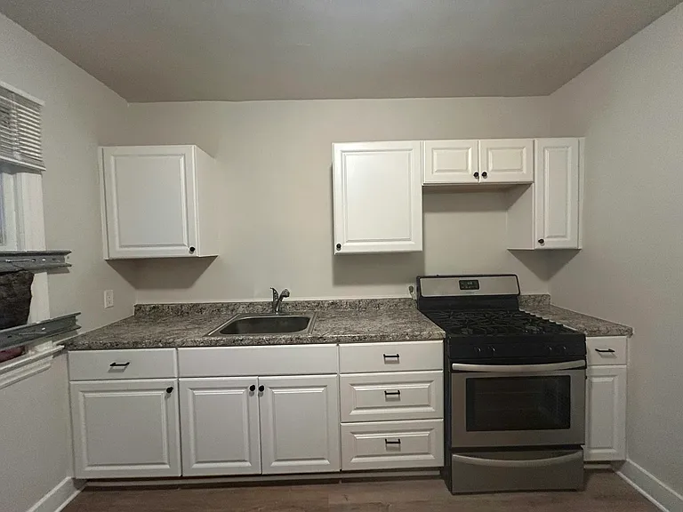 4401 Buckingham Ave #1 — Photo 9