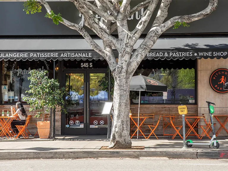 Delicious Dining Around Every Corner.