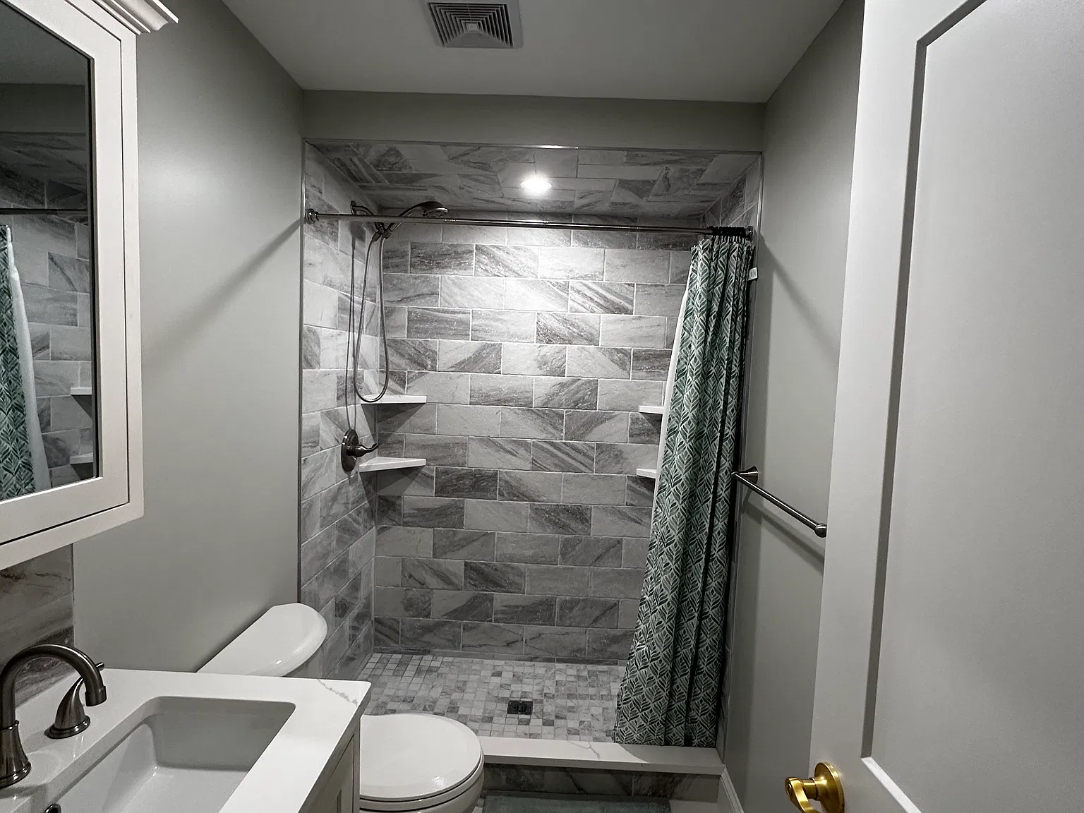2 bed, 980 sqft, $3,000 — Photo 3