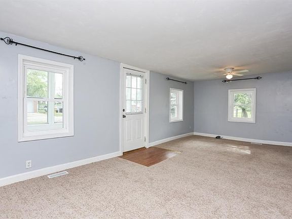 2nd image of 208 E 1st St