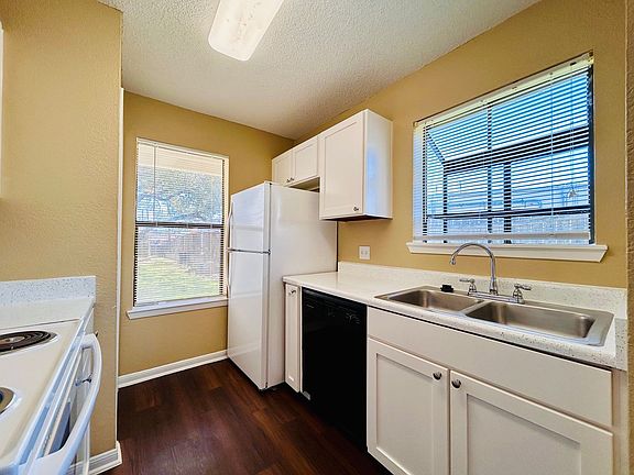 3rd image of 12312 Abney Dr APT D