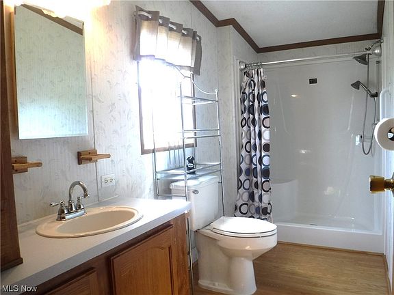 3rd image of 617 Mallard Dr