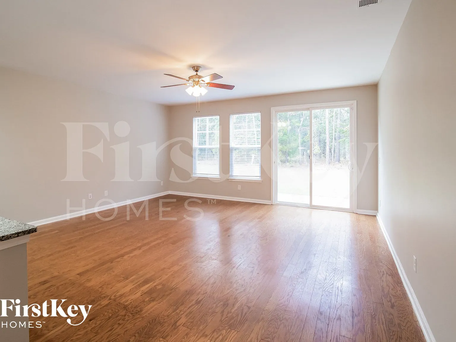 5 bed, 3.5 bath, 3036 sqft, $3,100 — Photo 4